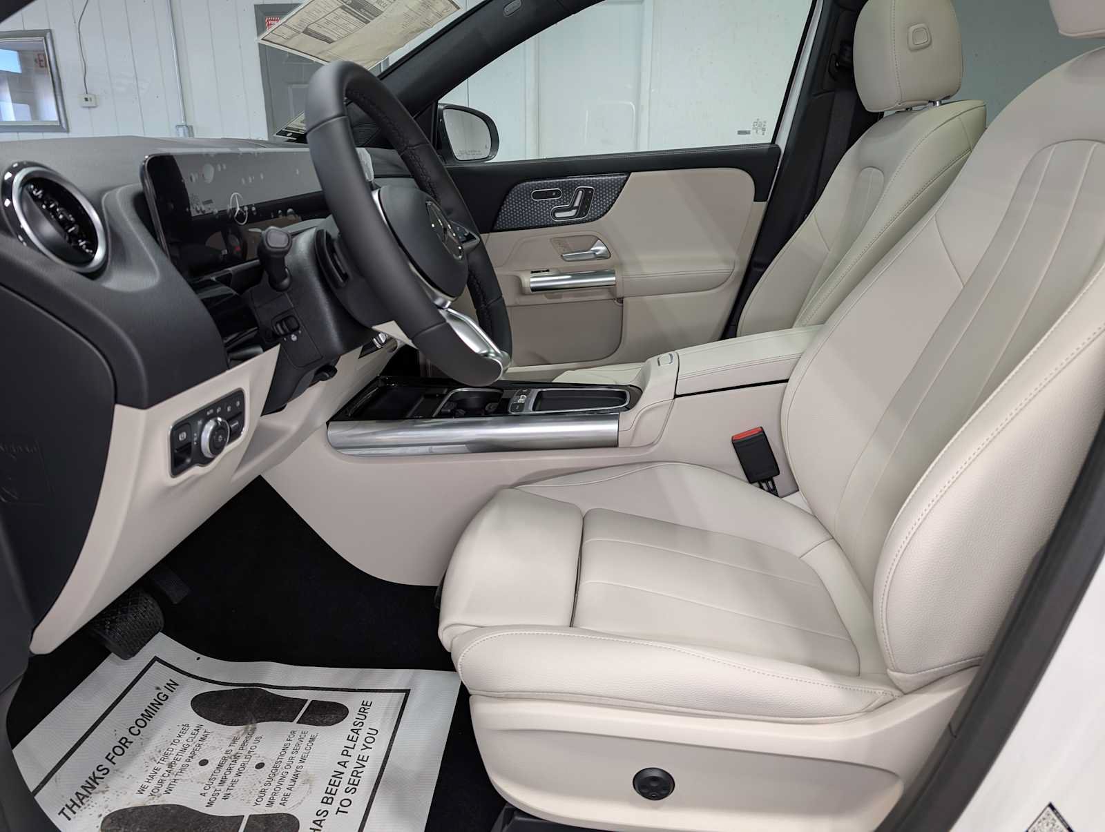 New 2026 Mercedes-Benz GLA 250 4MATIC image 4