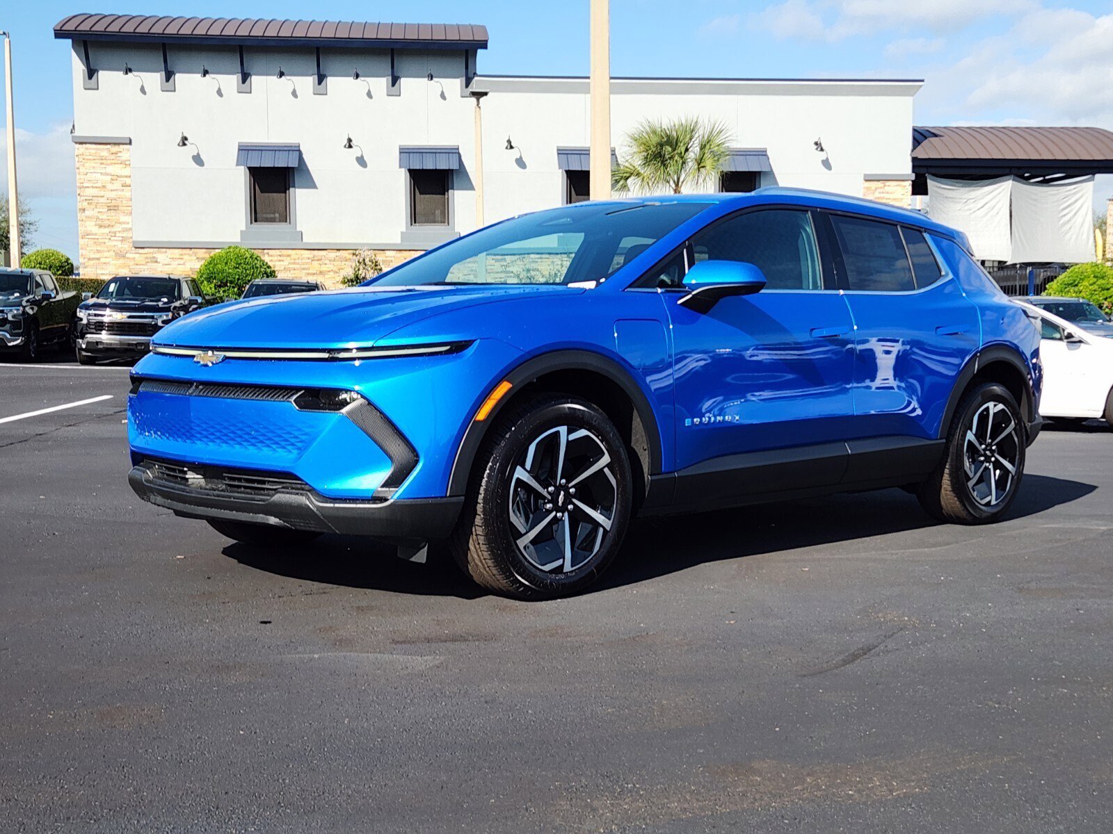 New 2026 Chevrolet Equinox EV LT image 2