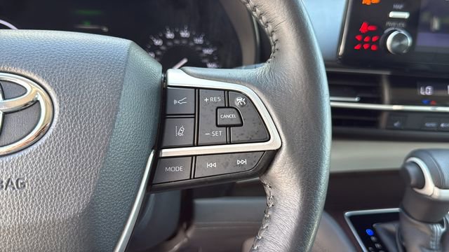 Certified 2022 Toyota Sienna XLE image 22