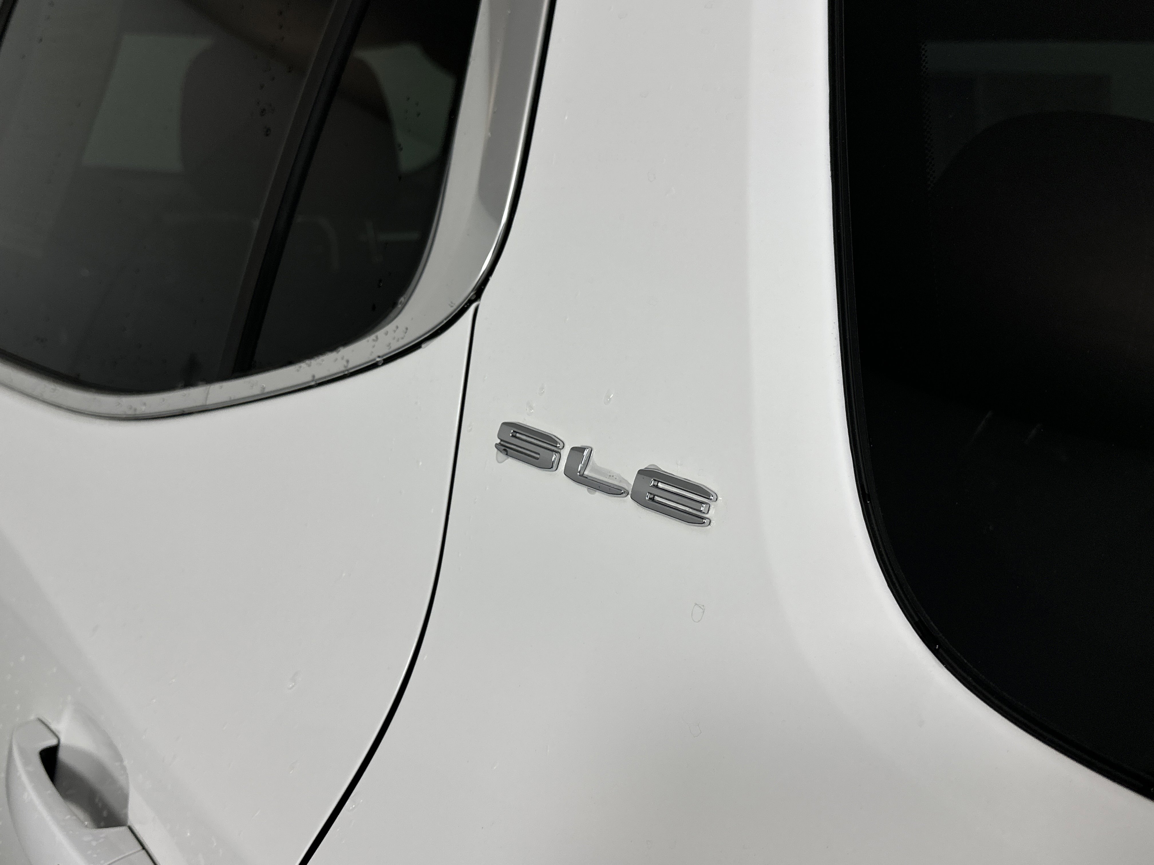 Used 2023 GMC Acadia SLE w/ Driver Convenience Package image 19