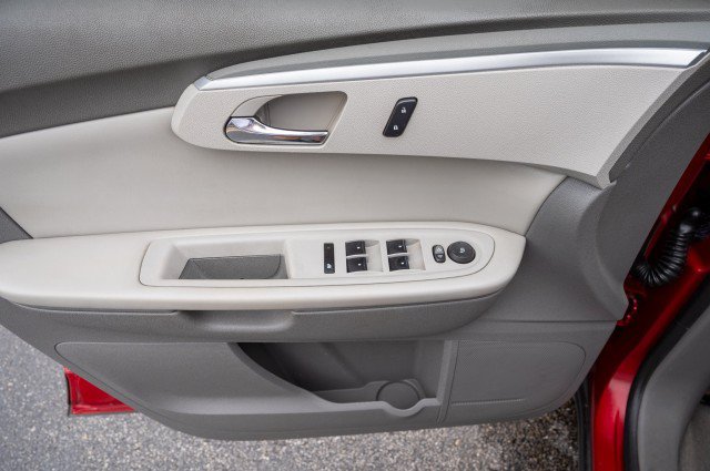 Used 2012 Chevrolet Traverse LT FWD image 19