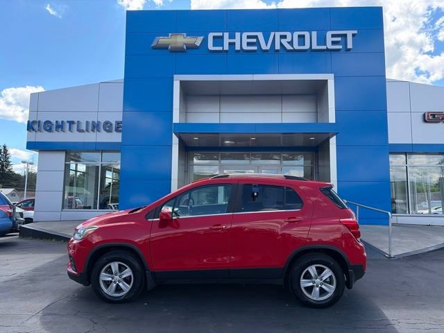 Used 2020 Chevrolet Trax LT w/ LPO, Protection Package AWD/4WD image 3