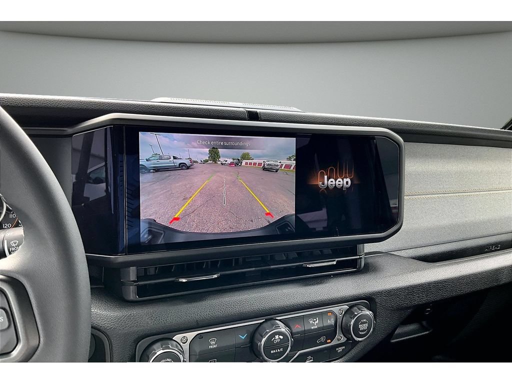 Used 2026 Jeep Gladiator Sport AWD/4WD image 24