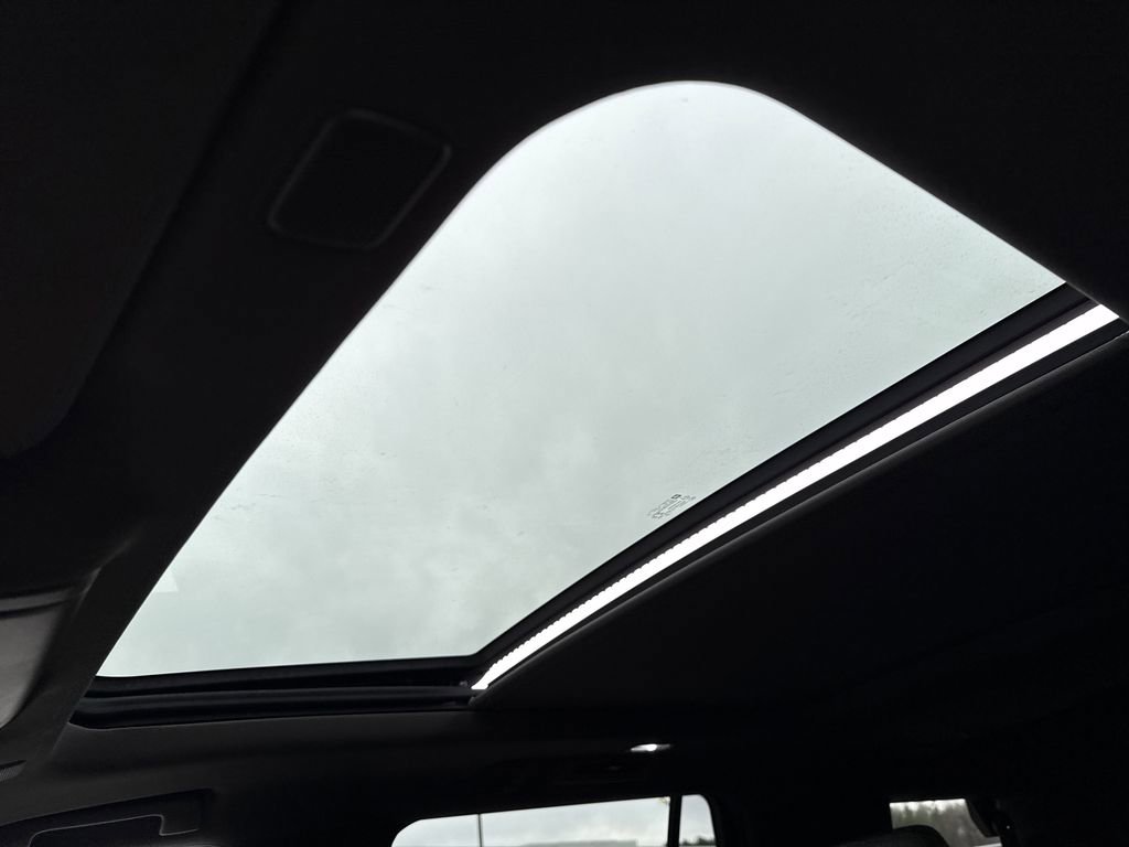 Used 2021 Chevrolet Tahoe Z71 w/ Z71 Signature Package image 25