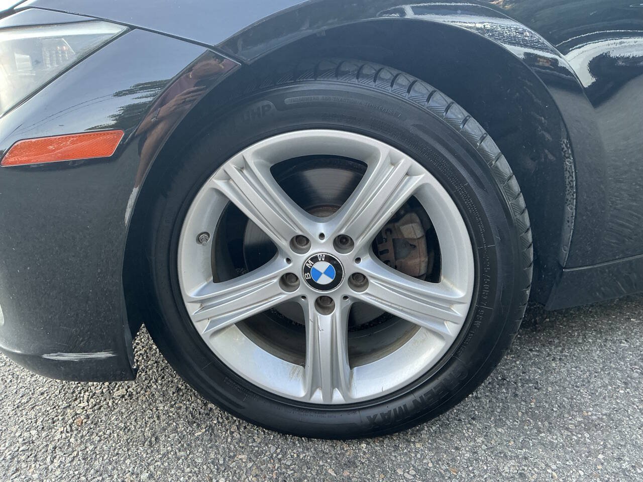 Used 2014 BMW 320i xDrive Sedan AWD/4WD image 10