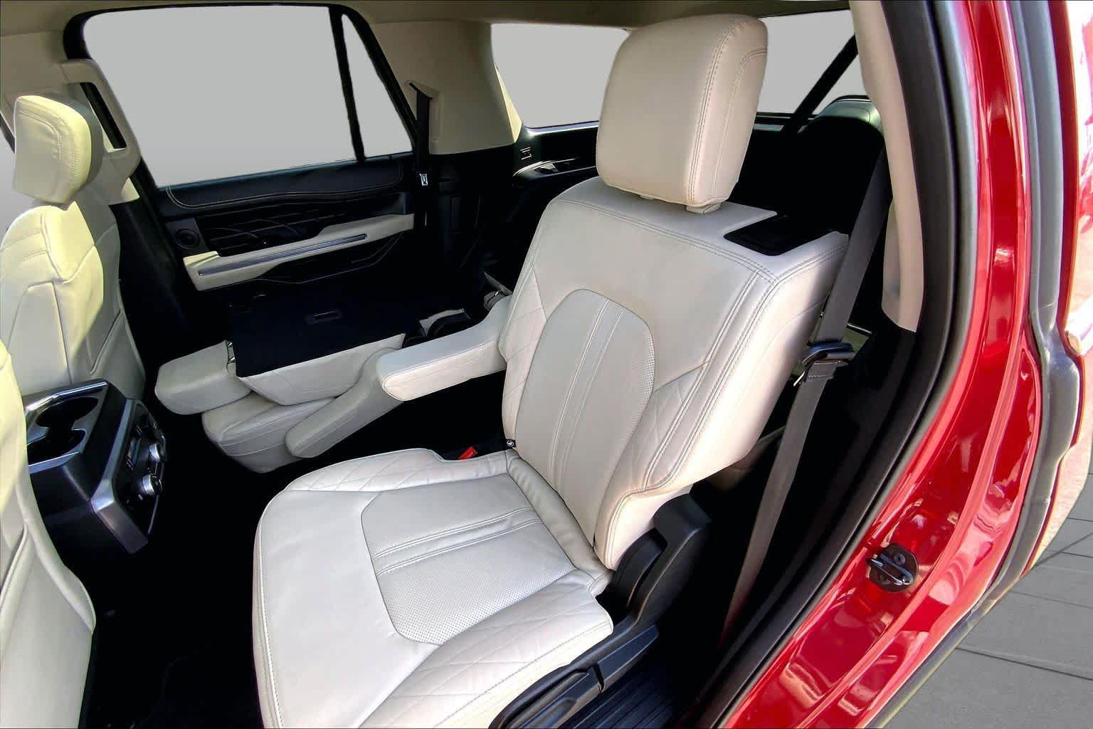 Used 2021 Ford Expedition Platinum RWD image 19