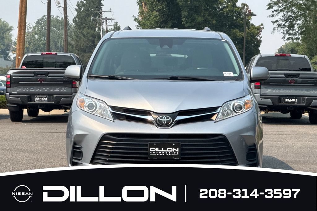 Used 2018 Toyota Sienna LE FWD image 9
