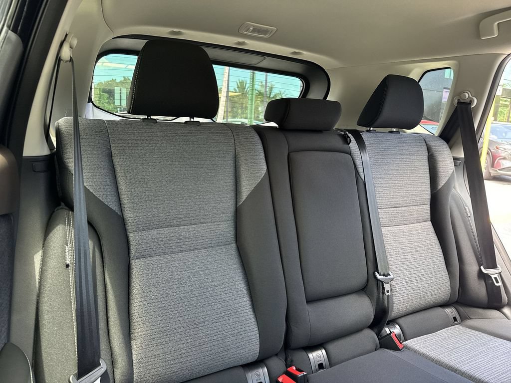 Used 2023 Nissan Rogue SV FWD image 47
