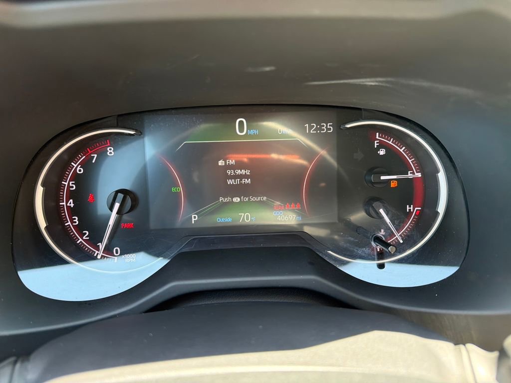 Used 2025 Toyota RAV4 LE FWD image 17
