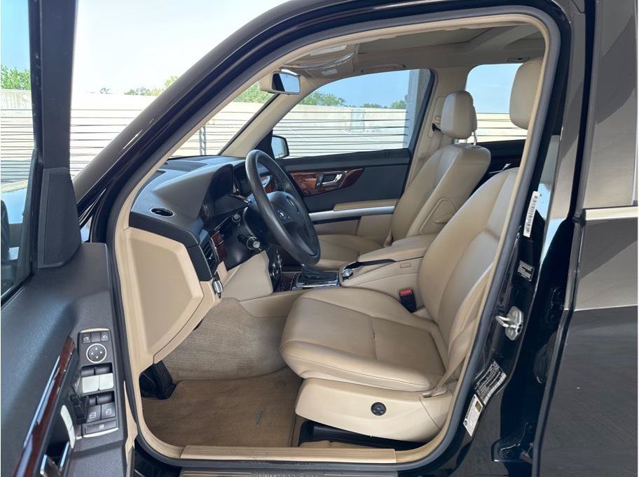 Used 2010 Mercedes-Benz GLK 350 4MATIC image 10