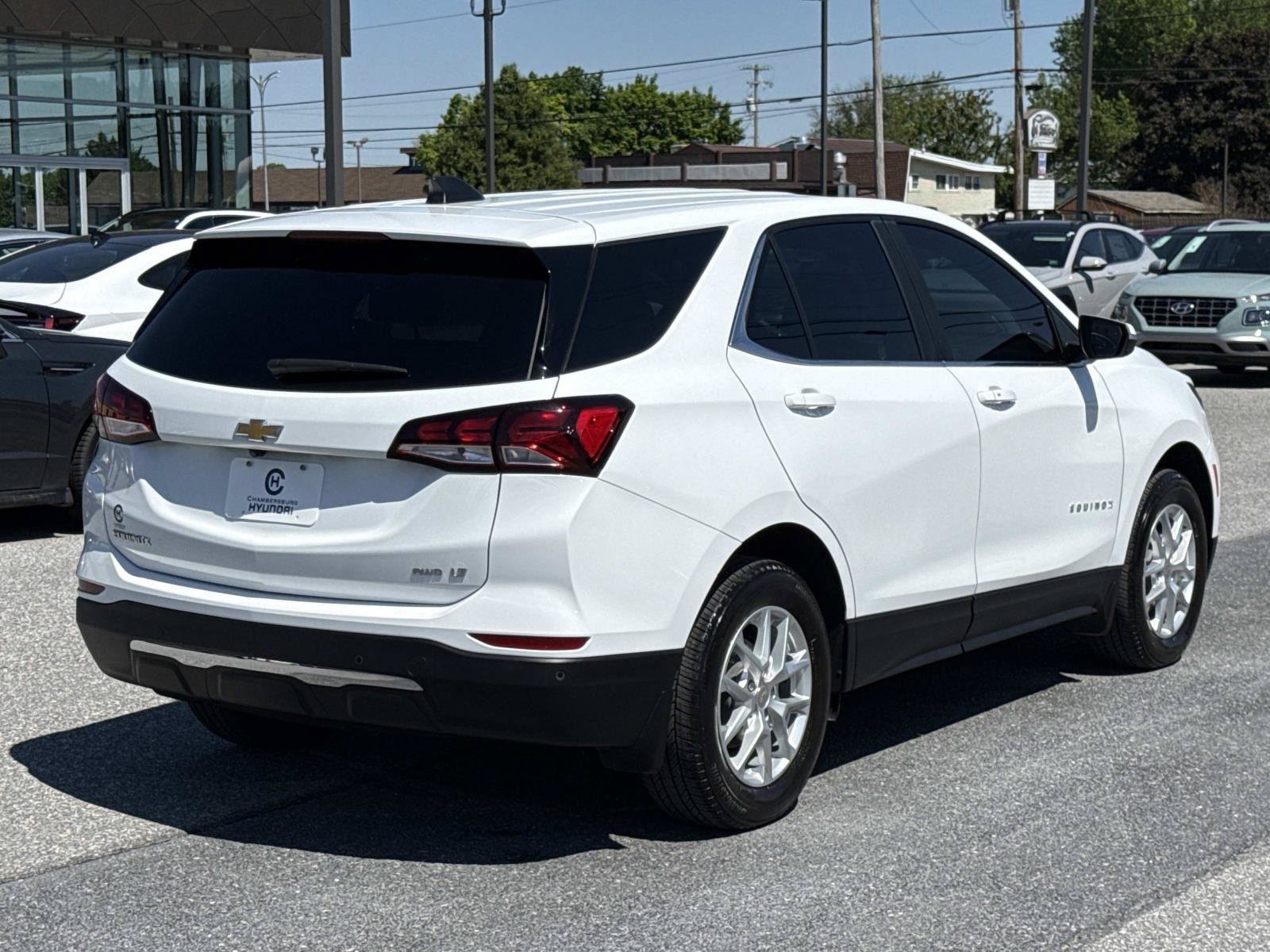 Used 2024 Chevrolet Equinox LT AWD/4WD image 25
