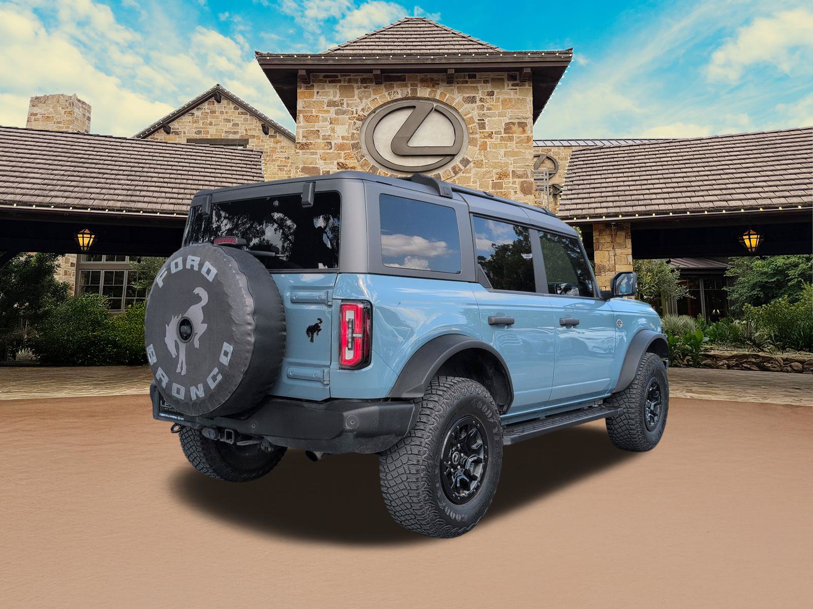 Used 2022 Ford Bronco Wildtrak AWD/4WD image 2