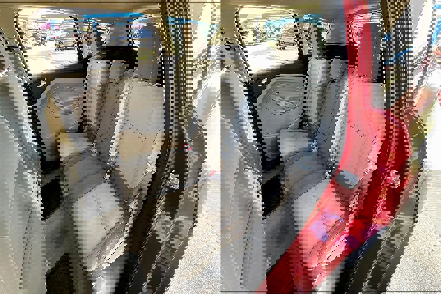 Used 2014 Ford Escape SE image 21