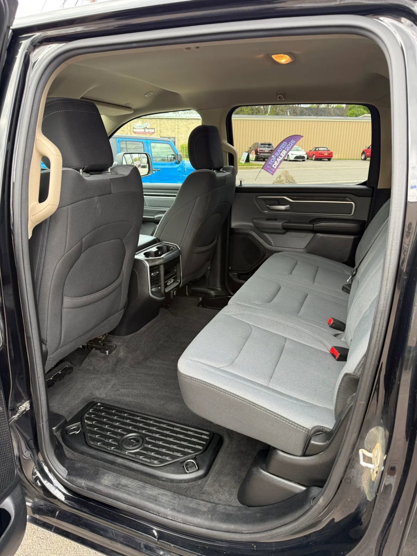 Used 2020 RAM 1500 Big Horn AWD/4WD image 17