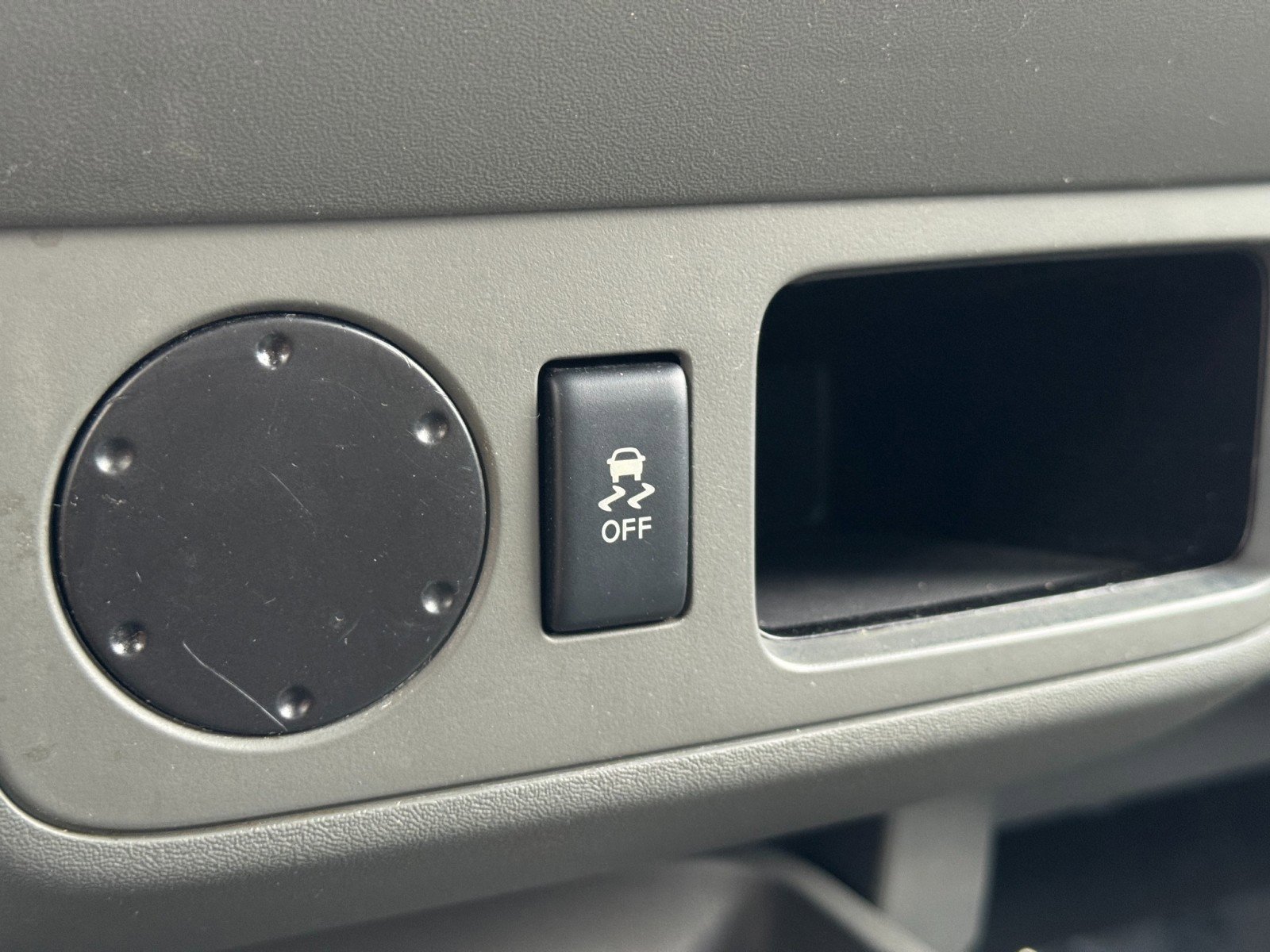 Used 2019 Nissan Frontier SV image 24