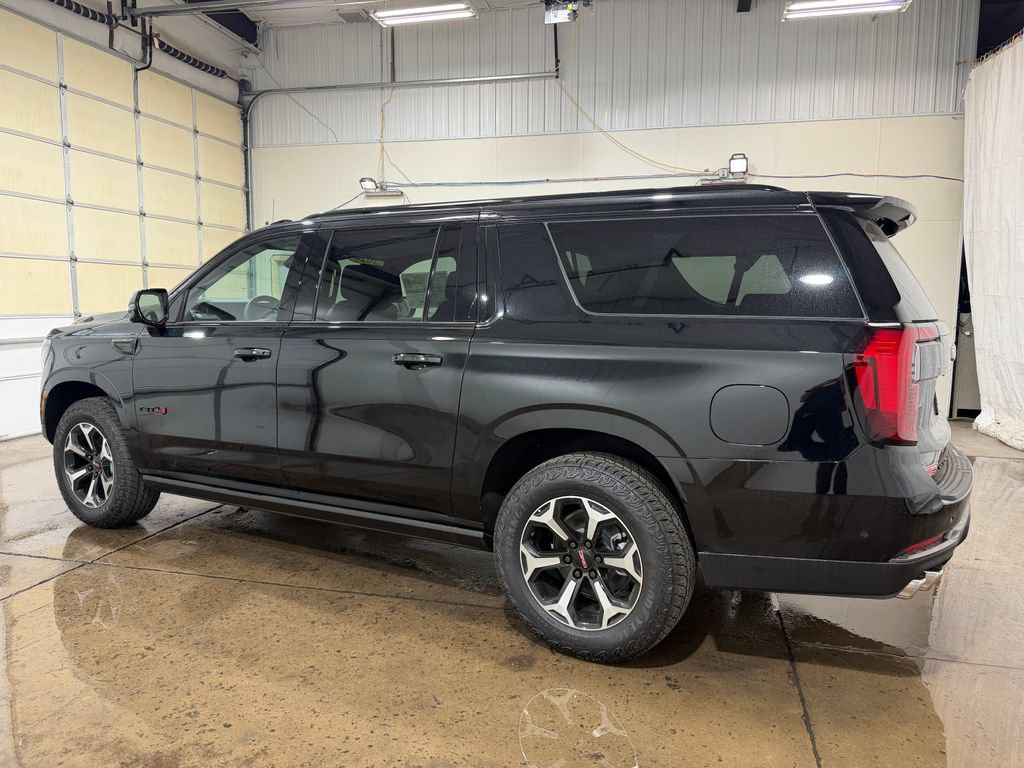 New 2026 GMC Yukon XL AT4 w/ AT4 Premium Plus Package AWD/4WD image 22