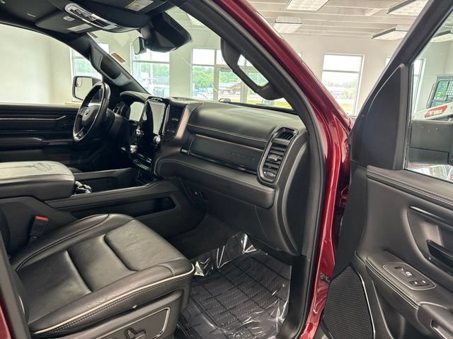 Used 2022 RAM 1500 Limited w/ Body Color Bumper Group AWD/4WD image 28