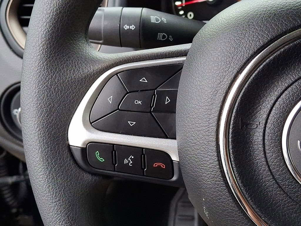 Used 2023 Jeep Renegade Latitude image 23