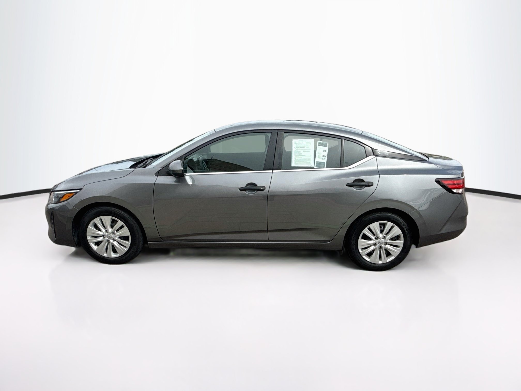 Used 2024 Nissan Sentra S FWD image 4