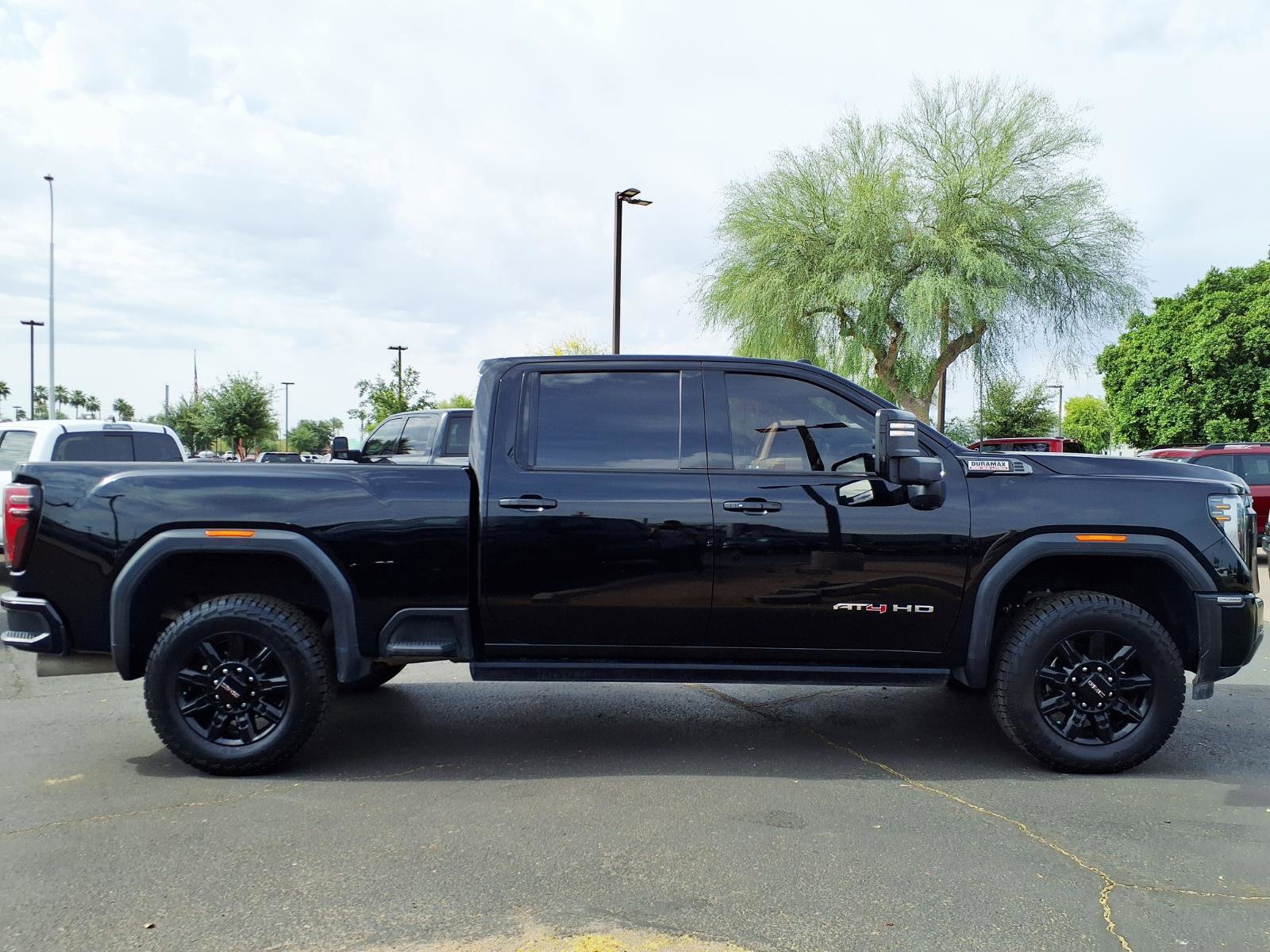 Used 2024 GMC Sierra 2500 AT4 w/ AT4 Premium Plus Package AWD/4WD image 7