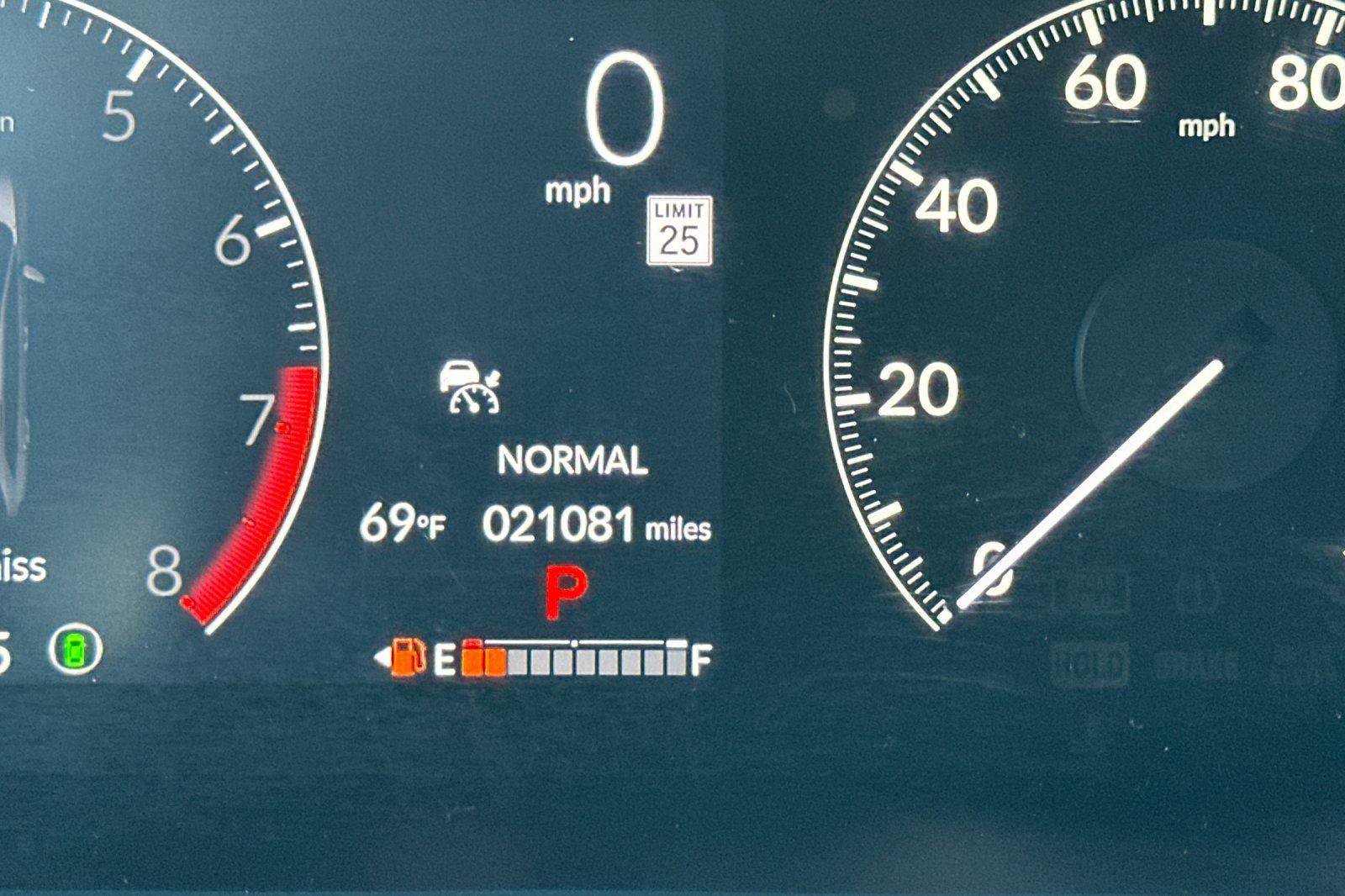 Certified 2025 Honda HR-V LX image 24