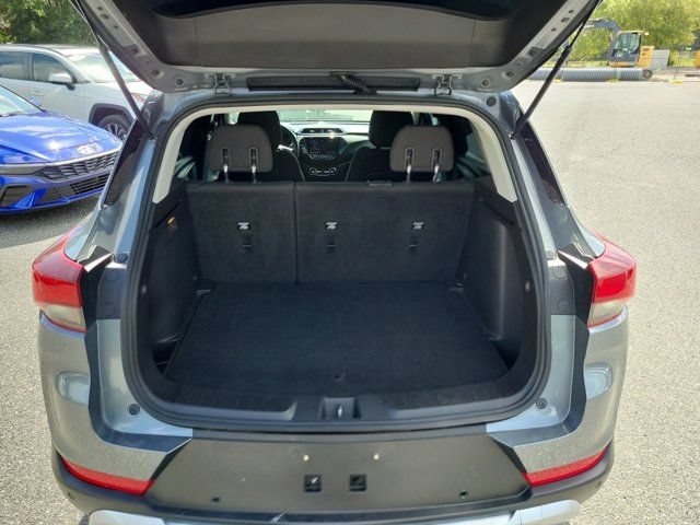 Used 2021 Chevrolet TrailBlazer LT w/ Convenience Package FWD image 19