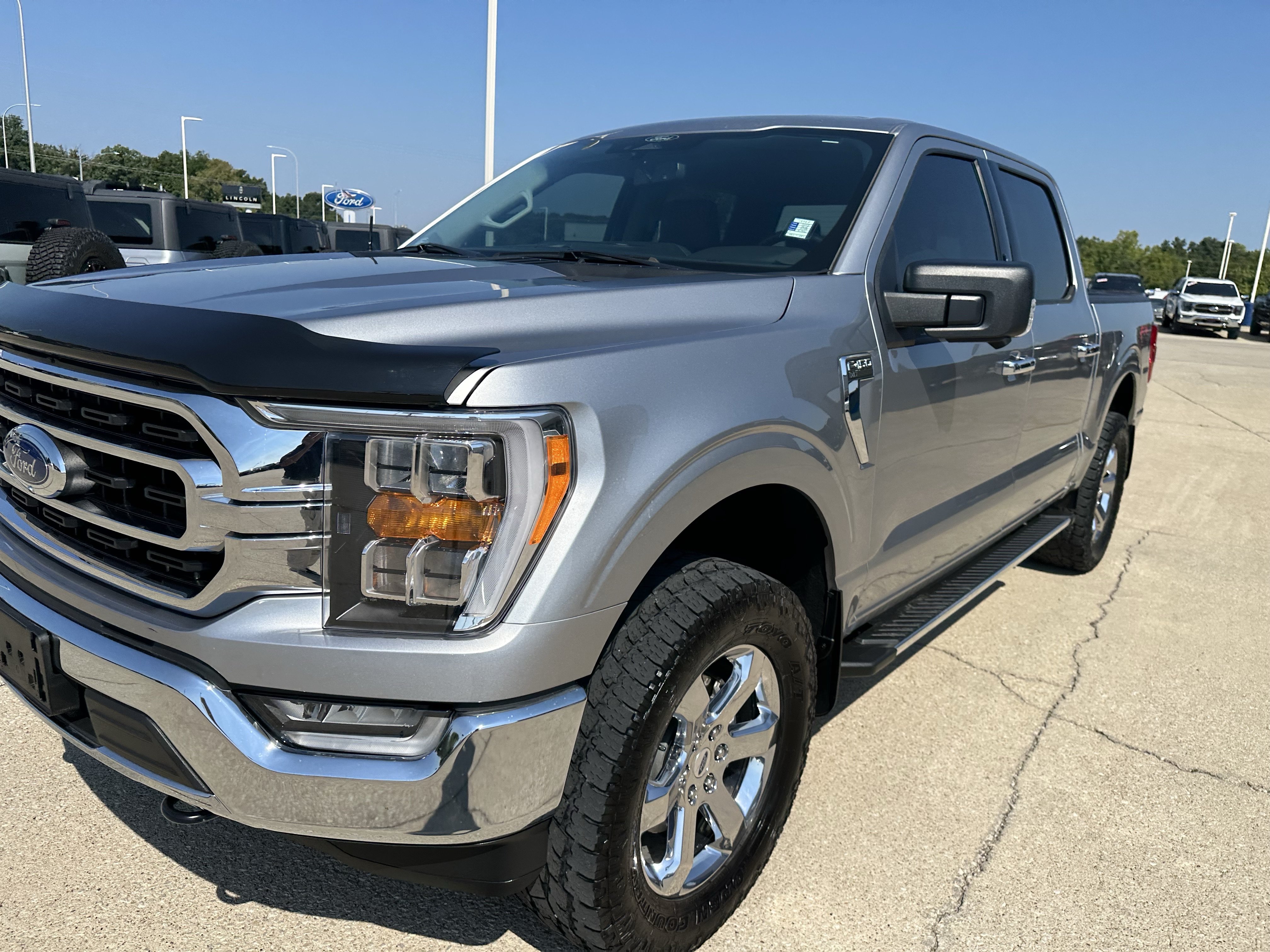 Used 2022 Ford F150 XLT w/ Equipment Group 302A High AWD/4WD image 16