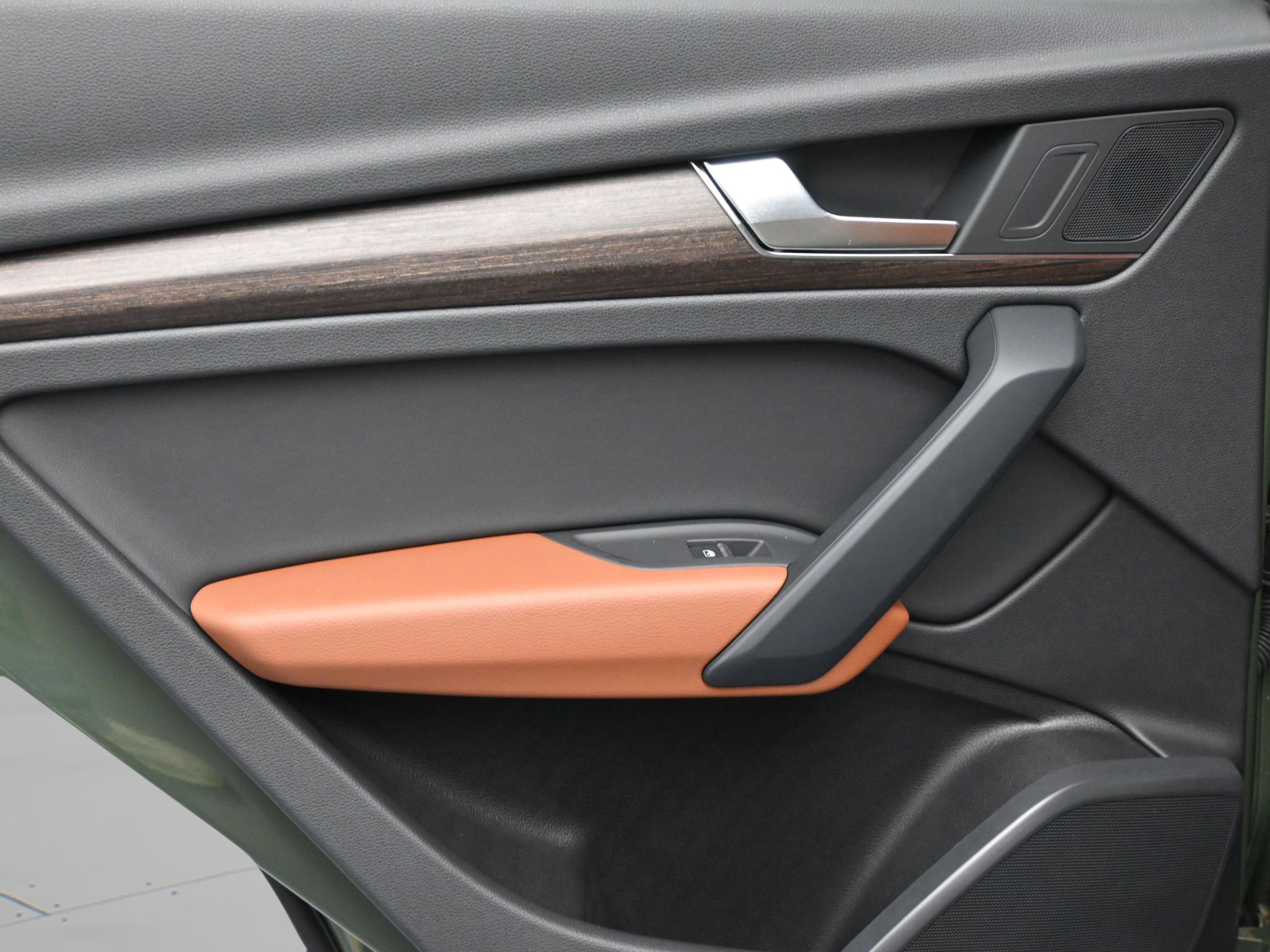 Used 2025 Audi Q5 2.0T Premium image 38