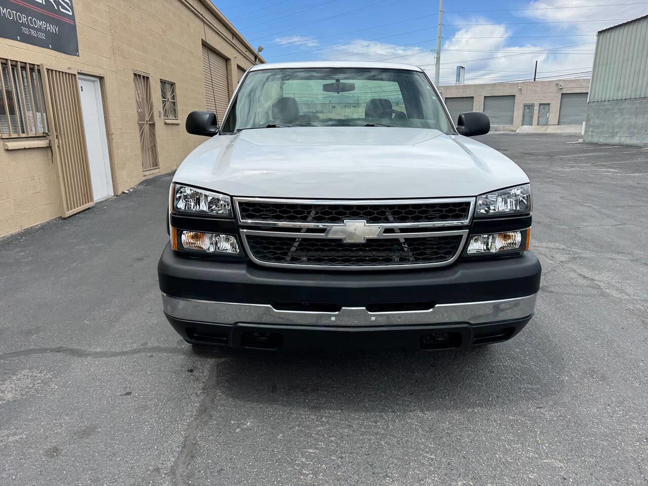 Used 2007 Chevrolet Silverado 2500 W/T w/ Heavy-Duty Power Package RWD image 12