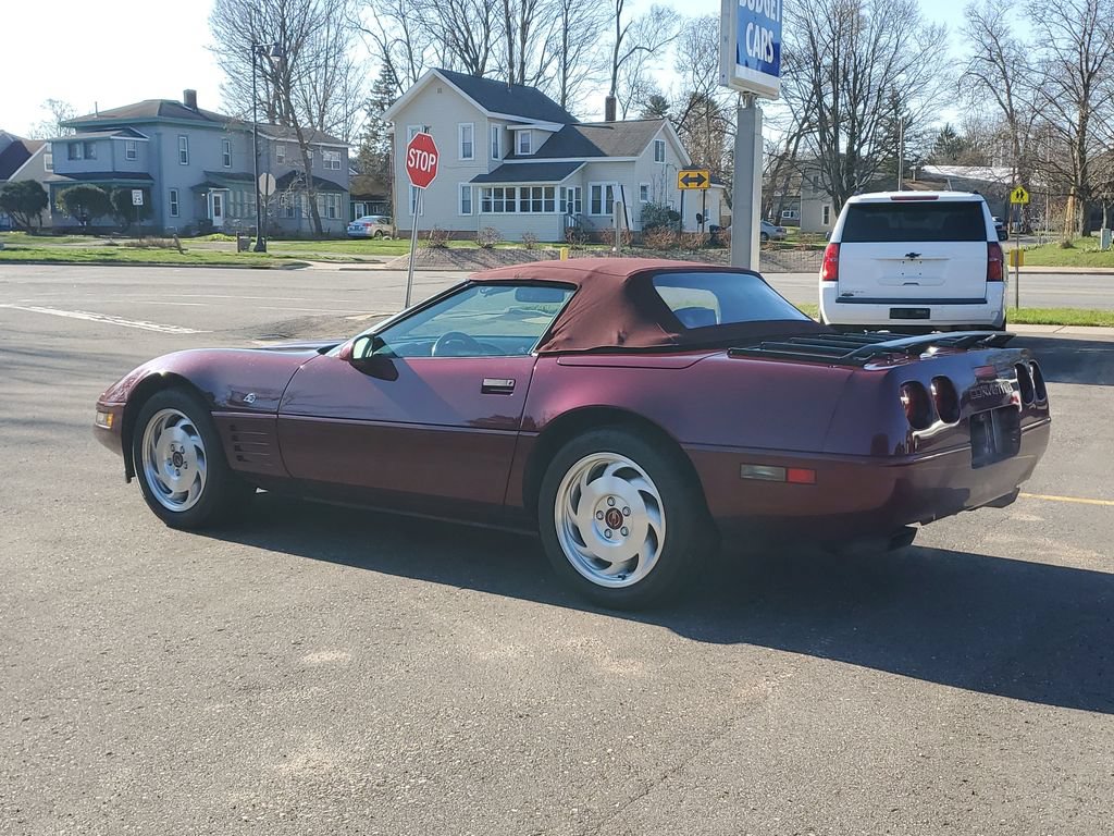 Used 1993 Chevrolet Corvette Convertible RWD image 5