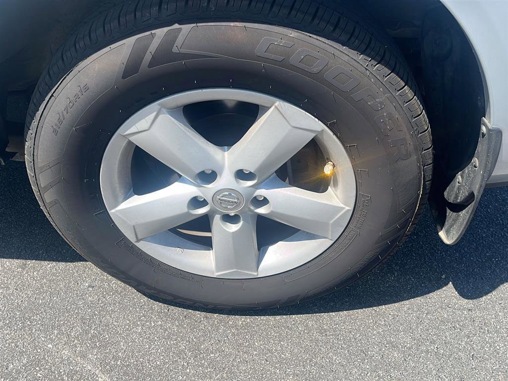 Used 2013 Nissan Rogue S w/ Special Edition Pkg FWD image 11