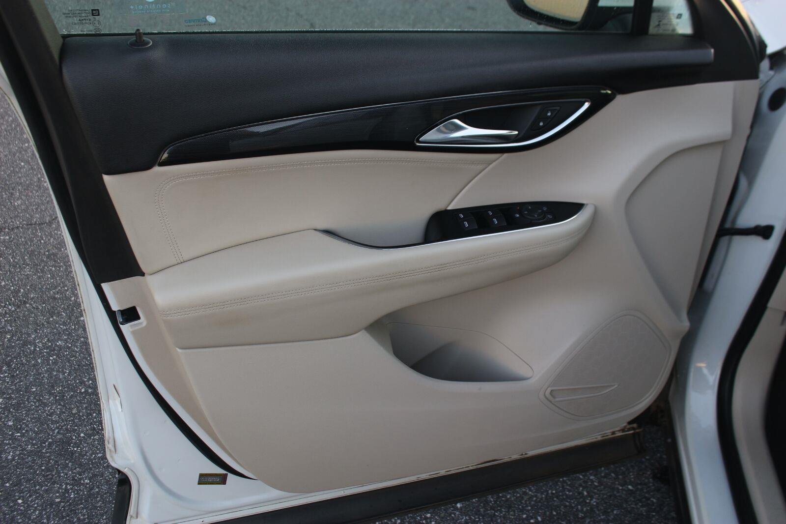 Used 2022 Buick Envision Preferred w/ Safety Package FWD image 11