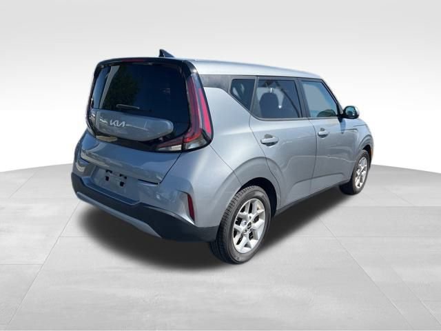 Certified 2024 Kia Soul LX w/ Option Group 015 image 8
