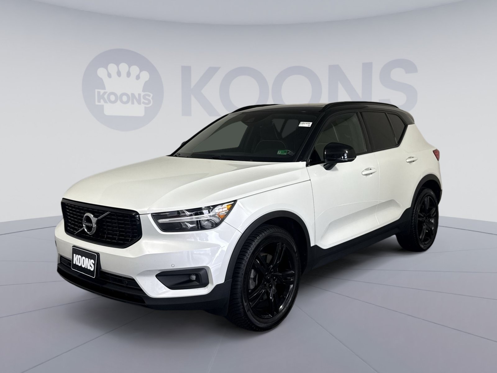 Used 2020 Volvo XC40 T5 R-Design