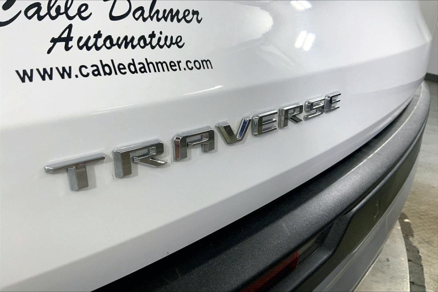 Used 2026 Chevrolet Traverse LT w/ Driver Confidence Package FWD image 8