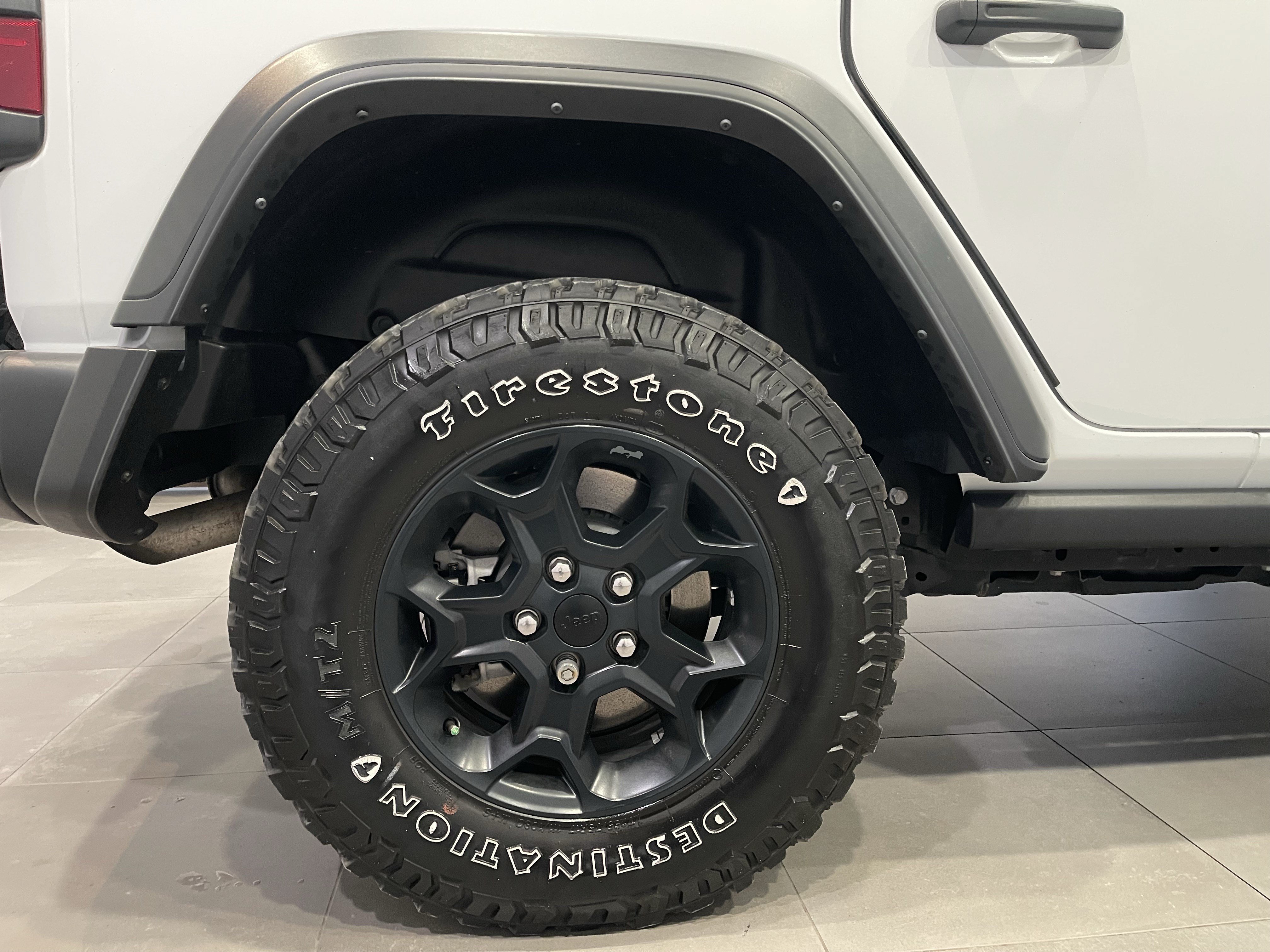 Used 2023 Jeep Wrangler Unlimited AWD/4WD image 9