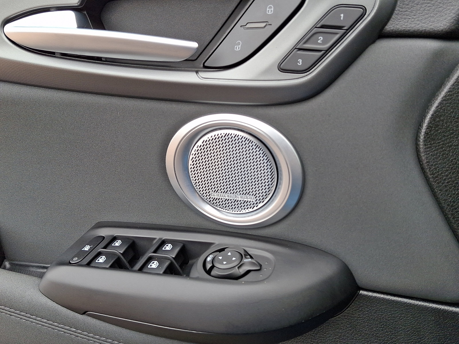 Used 2024 Alfa Romeo Tonale Ti image 24