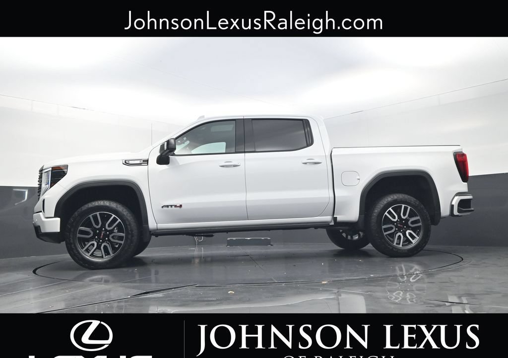 Used 2023 GMC Sierra 1500 AT4 w/ AT4 Premium Package AWD/4WD image 24