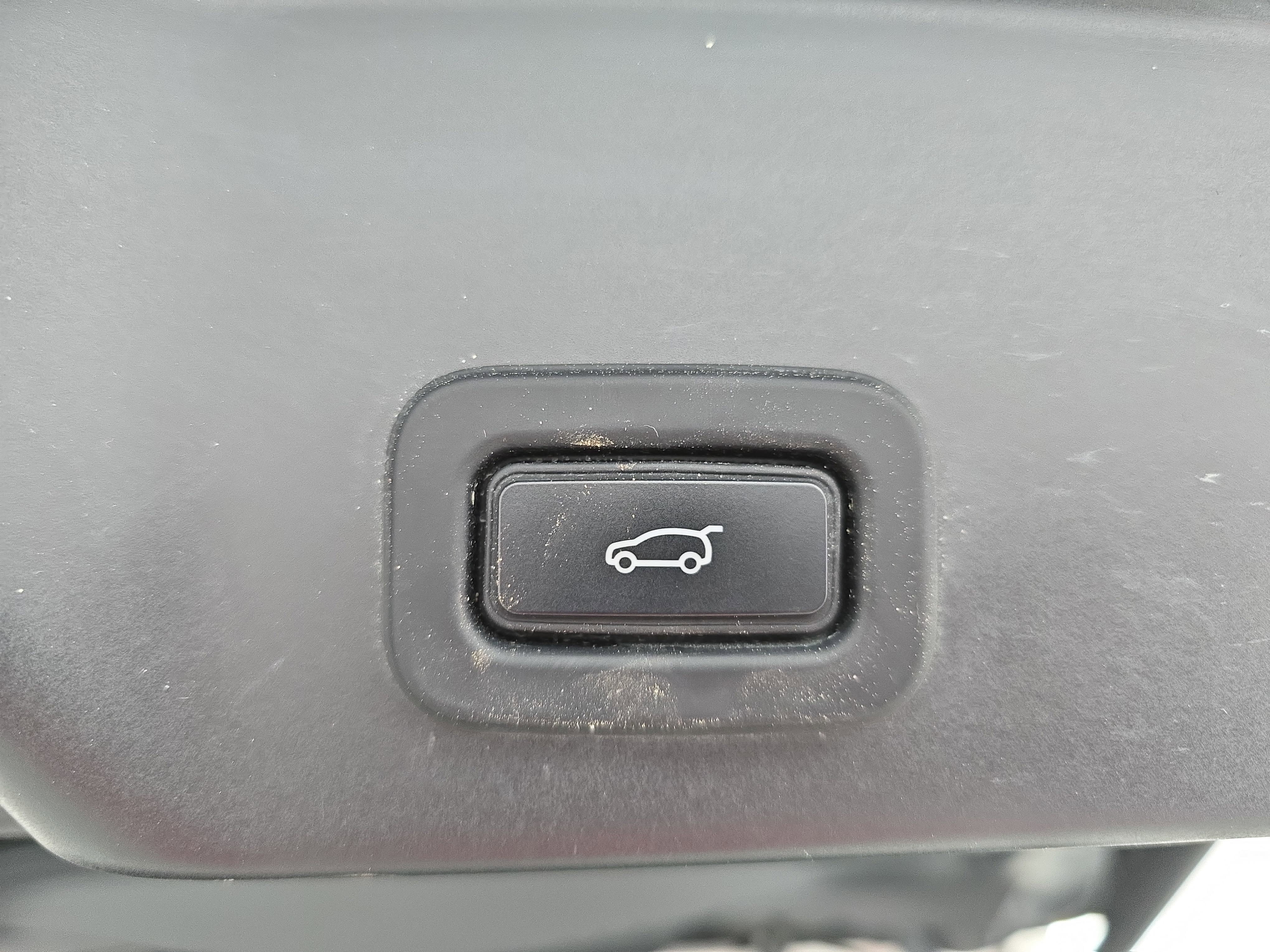 Used 2022 Land Rover Range Rover Evoque R-Dynamic S image 13