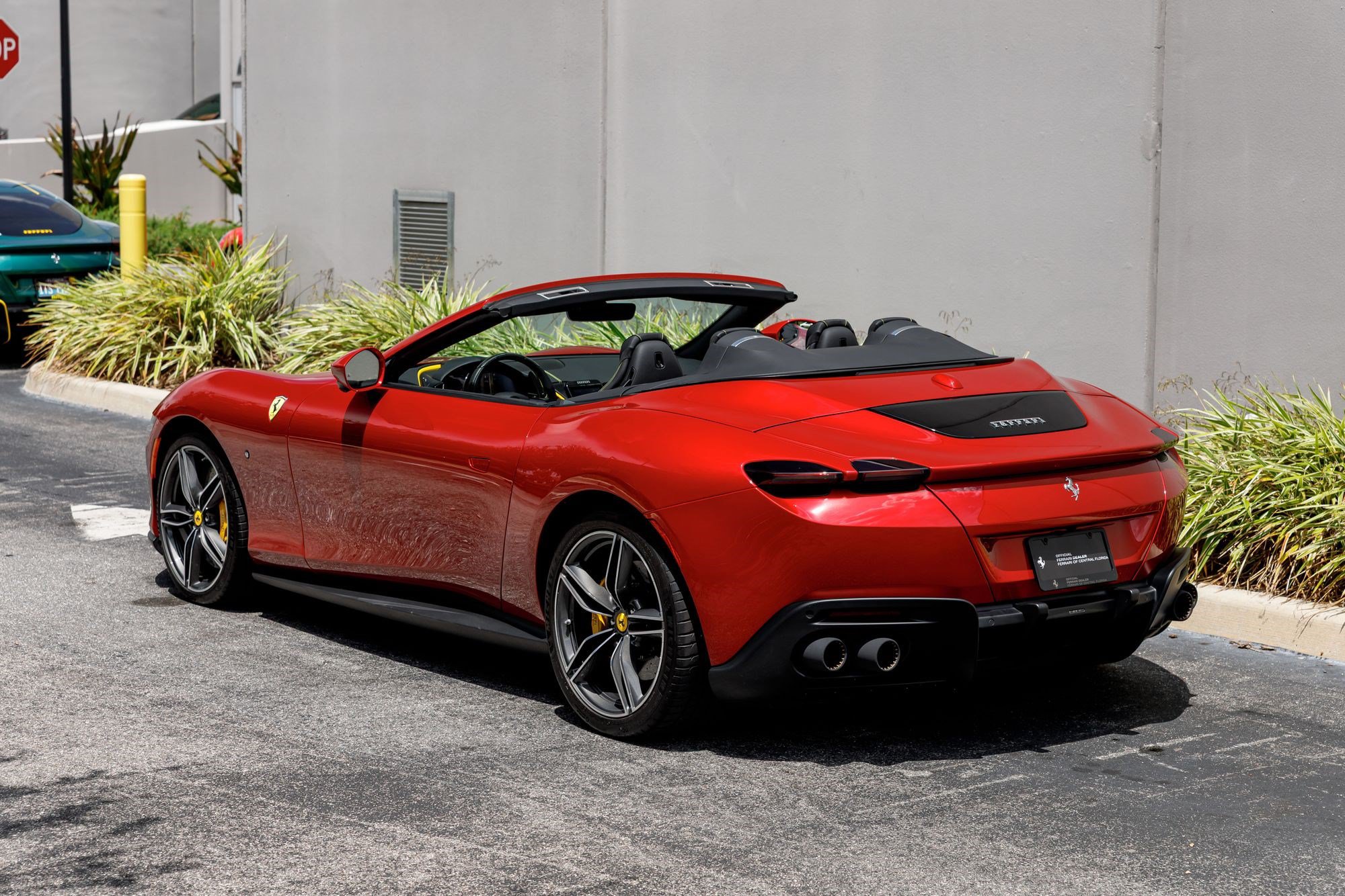 Used 2025 Ferrari Roma Spider RWD image 3