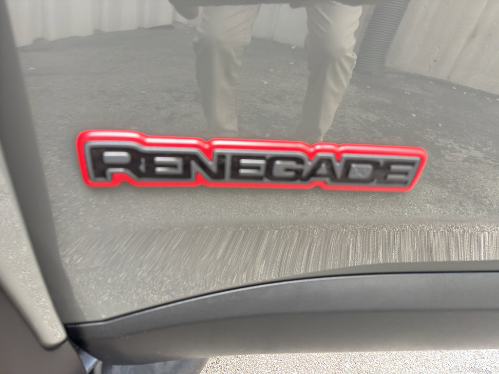 Used 2021 Jeep Renegade Trailhawk image 9