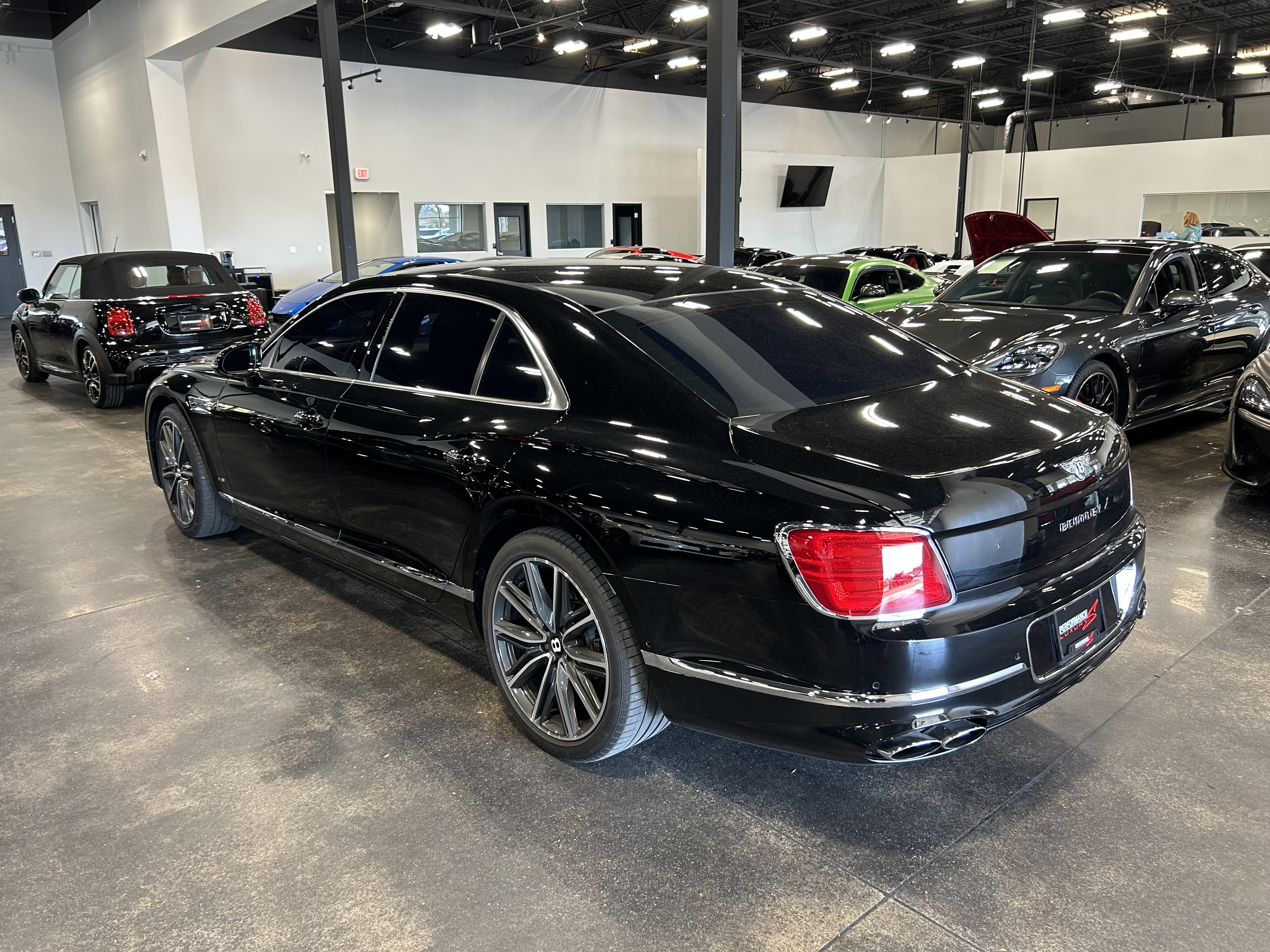 Used 2021 Bentley Flying Spur V8 AWD/4WD image 5