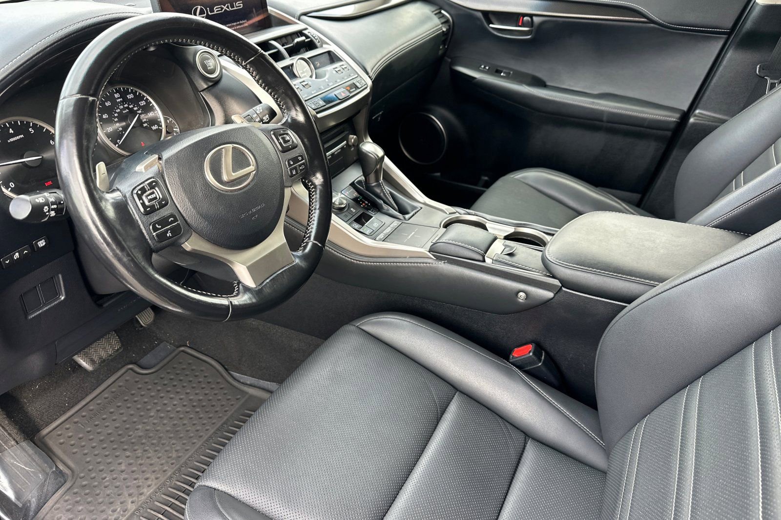 Used 2018 Lexus NX 300 FWD w/ Premium Package image 10