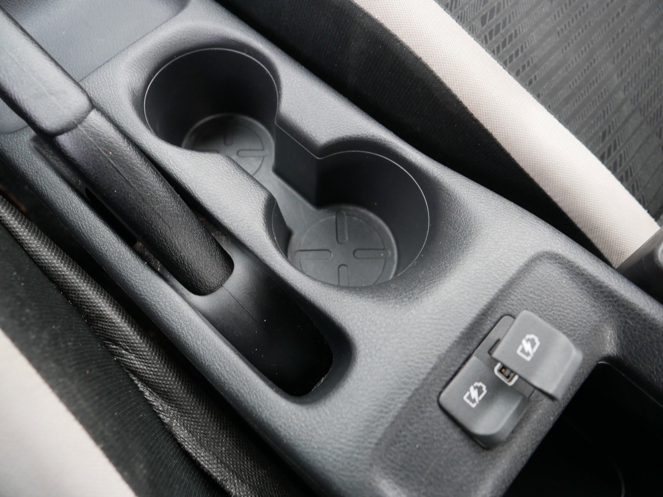 Used 2021 Nissan Versa SV image 29