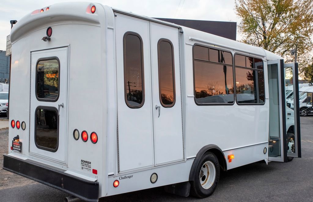 Used 2014 Ford E-350 and Econoline 350 Super Duty RWD image 15