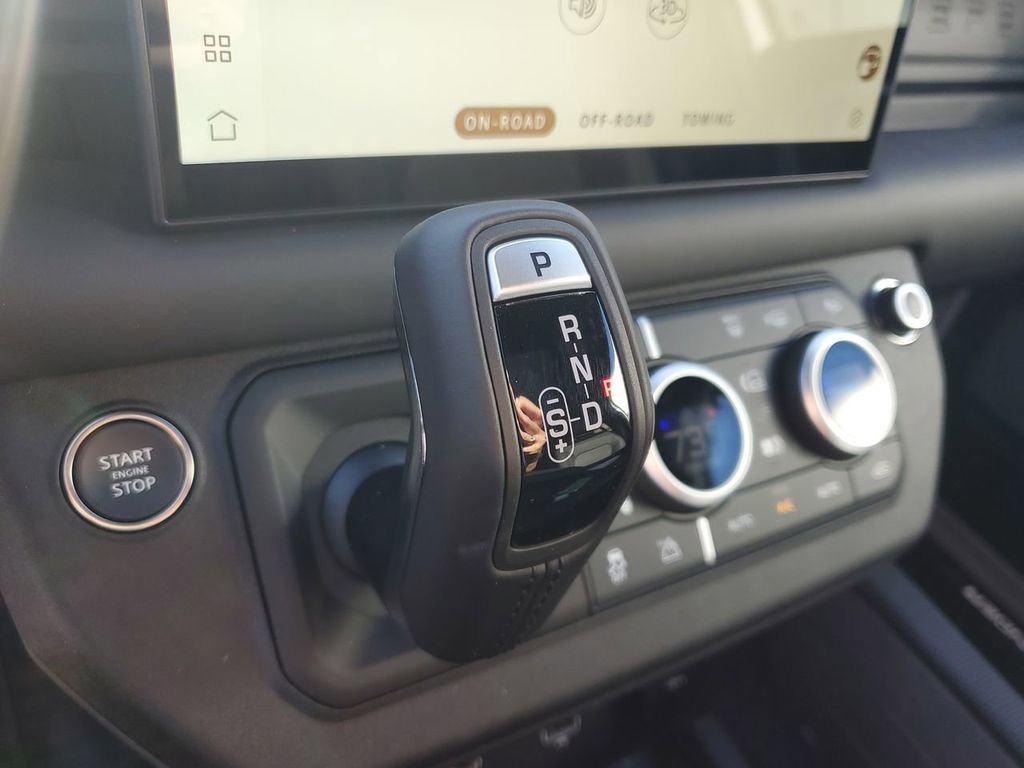 New 2024 Land Rover Defender 130 Outbound AWD/4WD image 11
