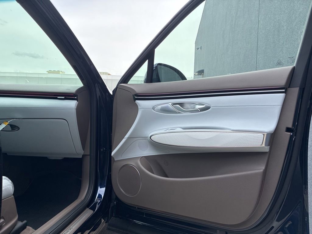 New 2026 Genesis GV70 2.5T Advanced AWD/4WD image 9