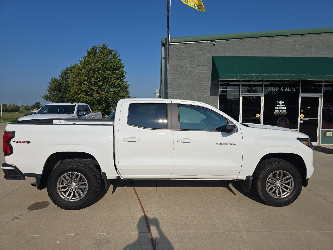 Used 2023 Chevrolet Colorado LT w/ LT Convenience Package II AWD/4WD image 7