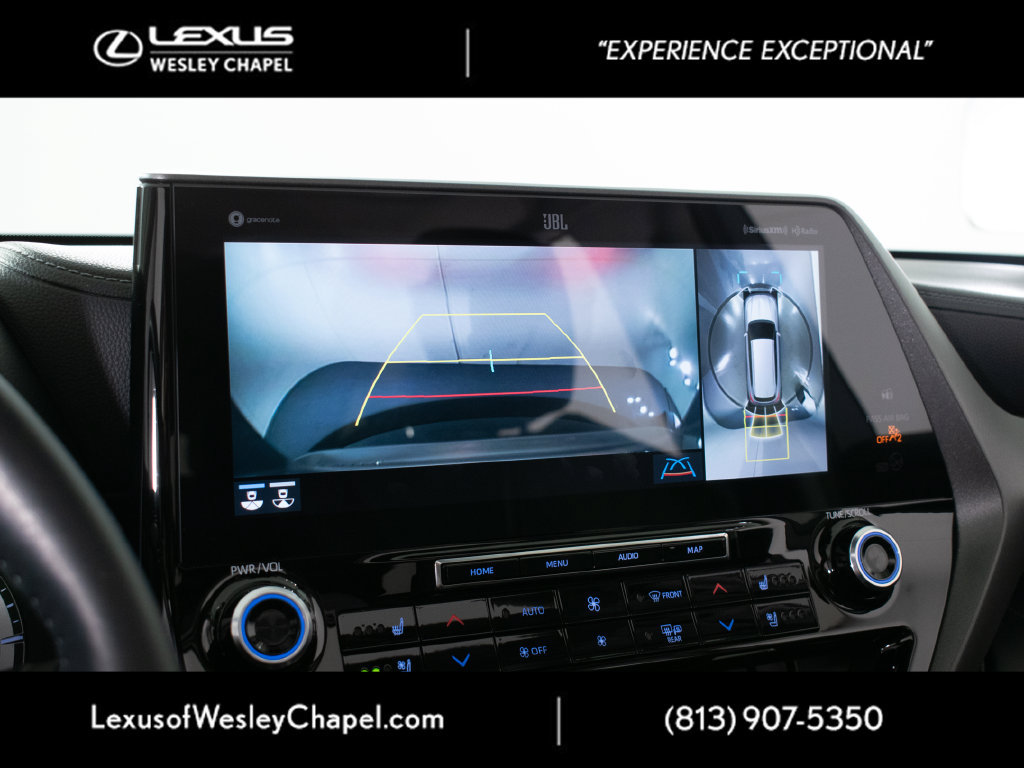 Used 2021 Toyota Highlander Limited FWD image 26