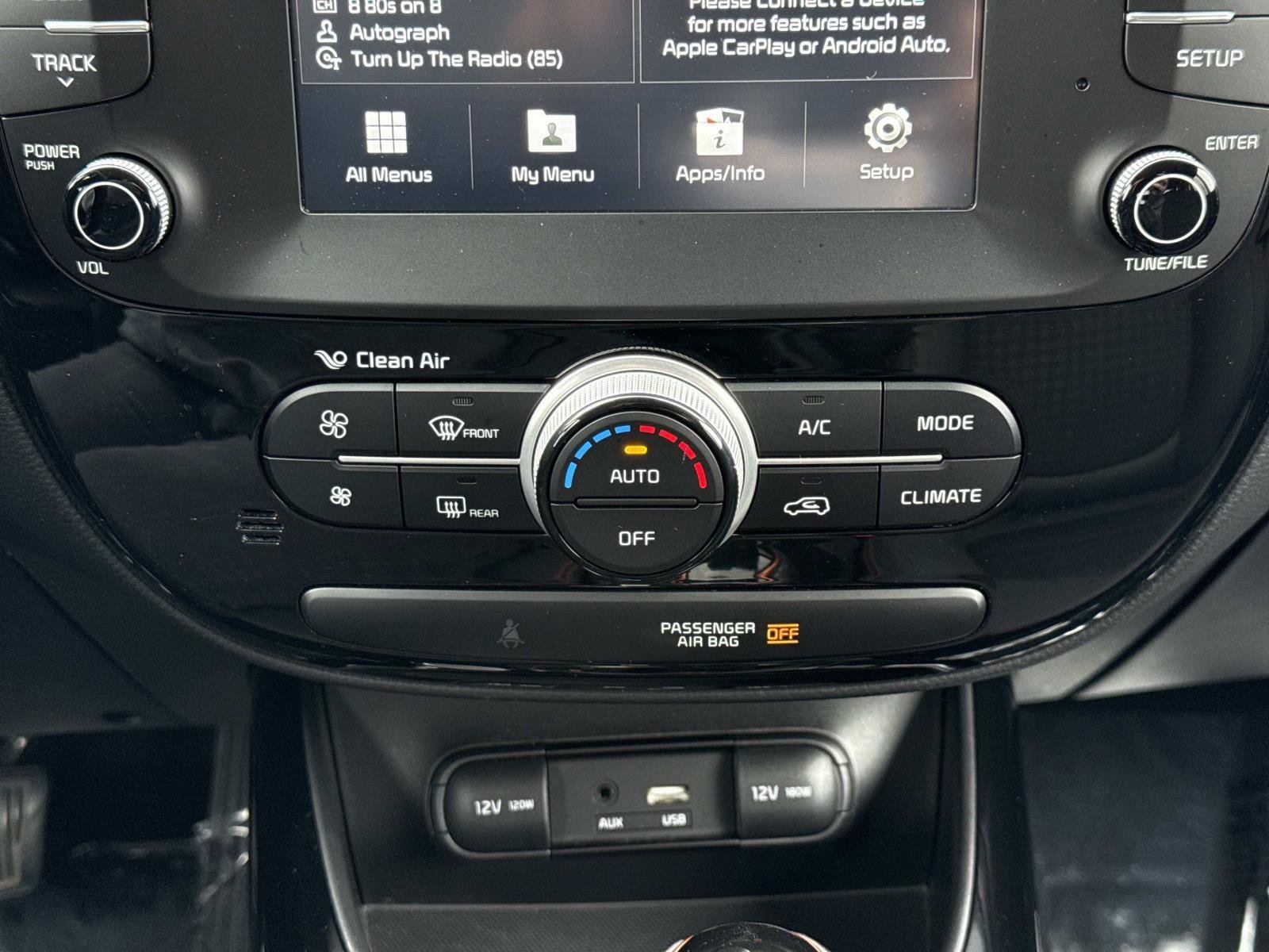 Used 2017 Kia Soul ! image 5